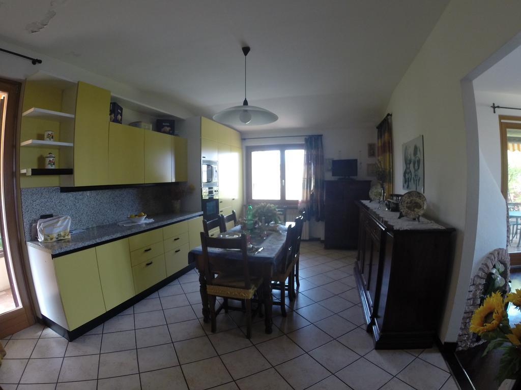 Ferienwohnung Viadelcipresso12 Desenzano del Garda Exterior foto